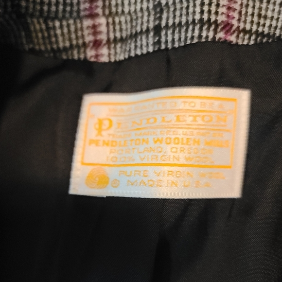 Pendleton Women's Wool Plaid Blazer - Picture 4 of 5